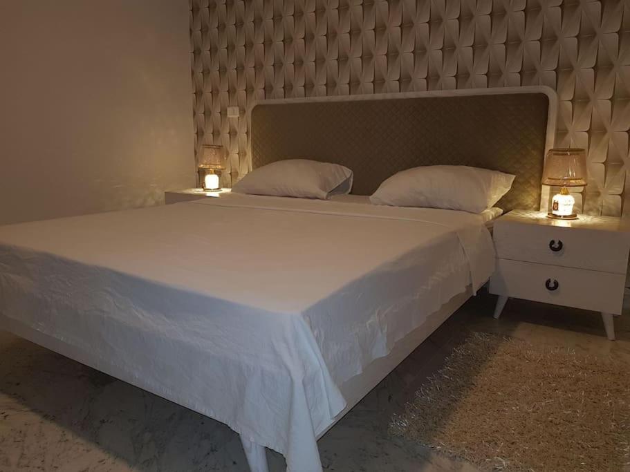 Lovely Apartment Near Tunis Mall - Lac2 Тунис Екстериор снимка