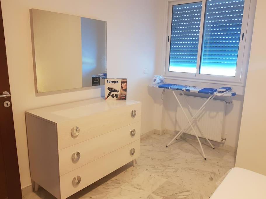 Lovely Apartment Near Tunis Mall - Lac2 Тунис Екстериор снимка